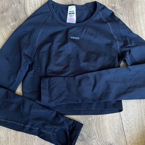 Gym shark long sleeve